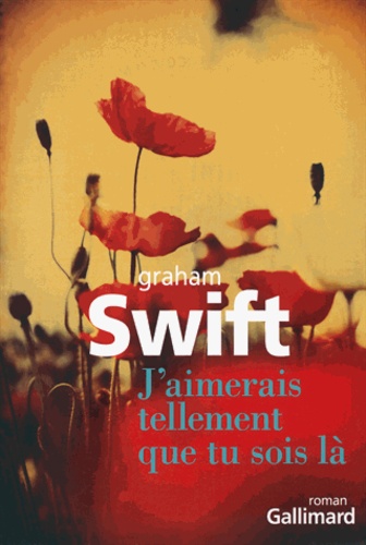 Couverture du roman aux éditions Gallimard représentant un champ de coquelicots.