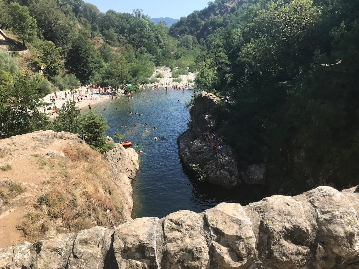 Vue sur l'Ardèche depuis le pont du Diable