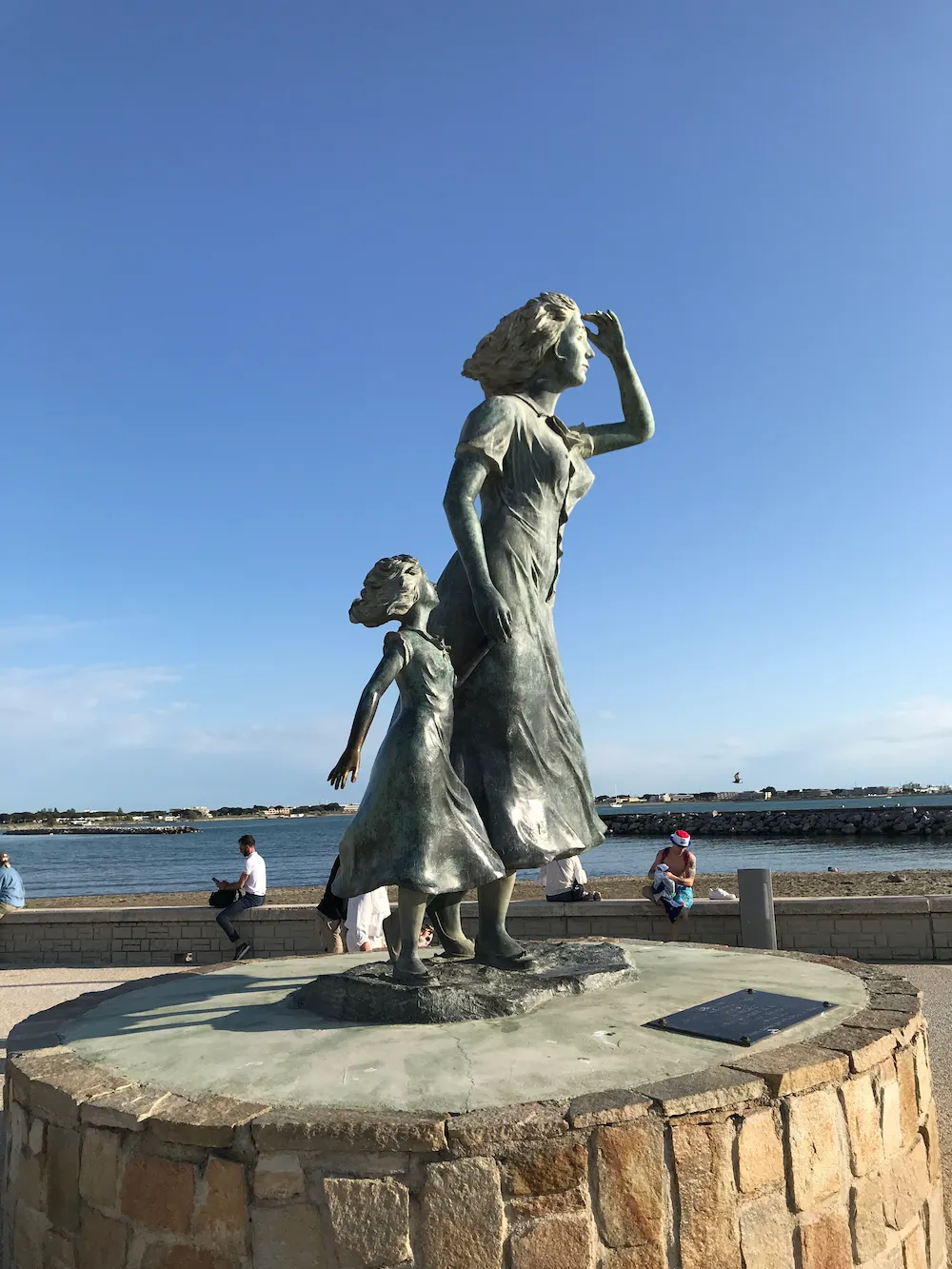 Statue sur l'esplanade du Grau du Roi.