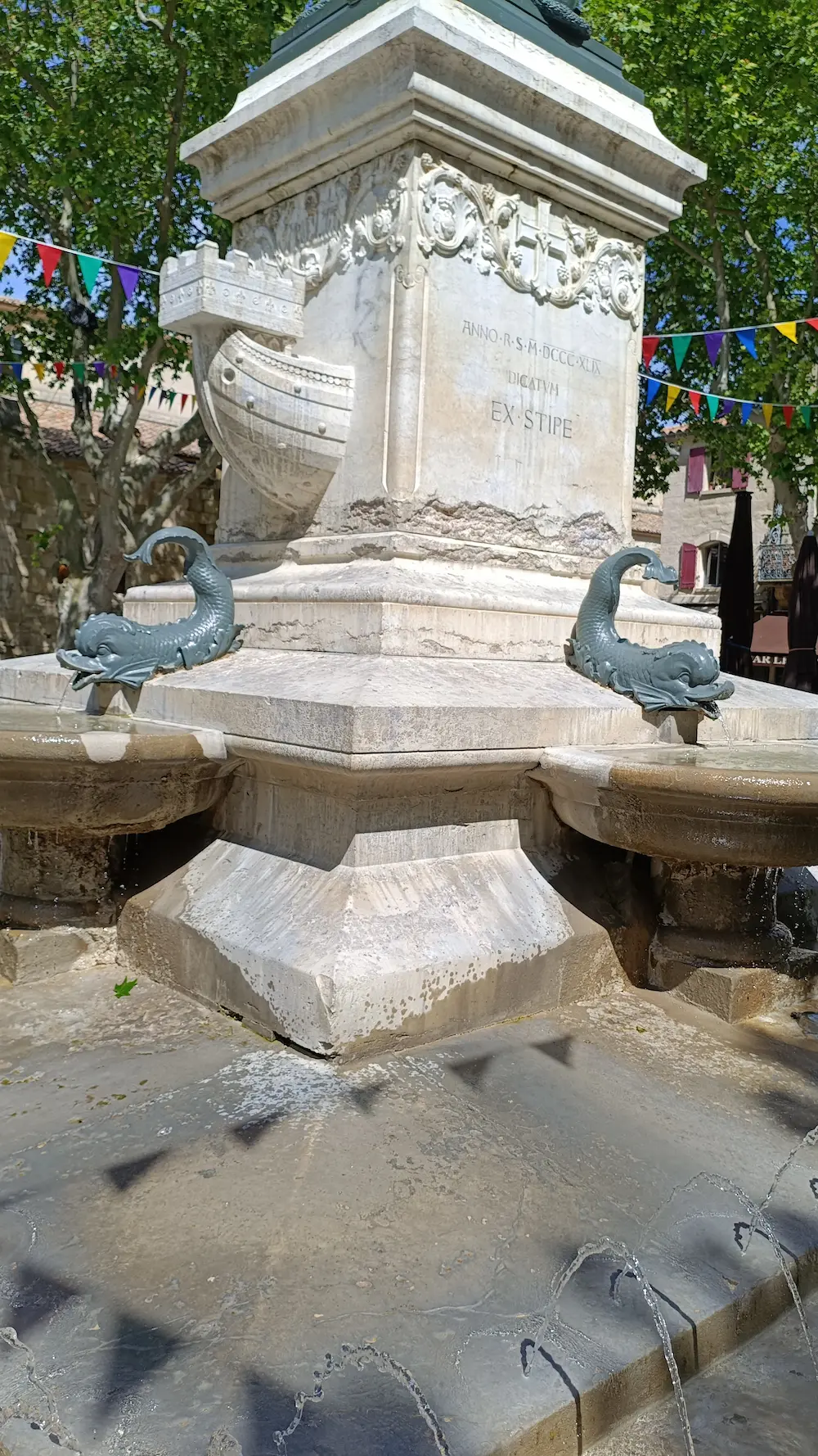 La fontaine d'Aigues-Mortes.
