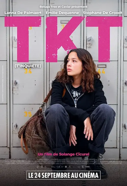 Affiche du film représentant une adolescente accroupie devant des casiers de lycée.