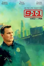 Affiche de la série 911 aavec le portrait du capitaine des pompiers devant la ville.